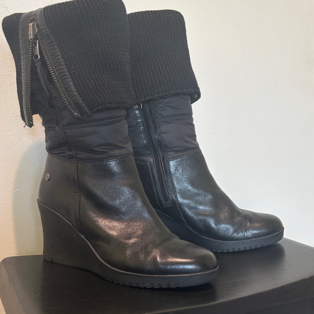 Euc Ugg Black Leona Wedge Quilted Fold Over S/N 1944 - Rare Boots Size 6